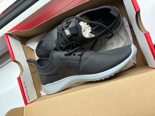 Buy & Sell West Bowling Bradford - Photos for nike trainers