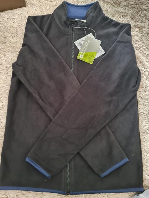 Buy & Sell Gatley Stockport - Photos for Mountain warehouse boys zip up fleece