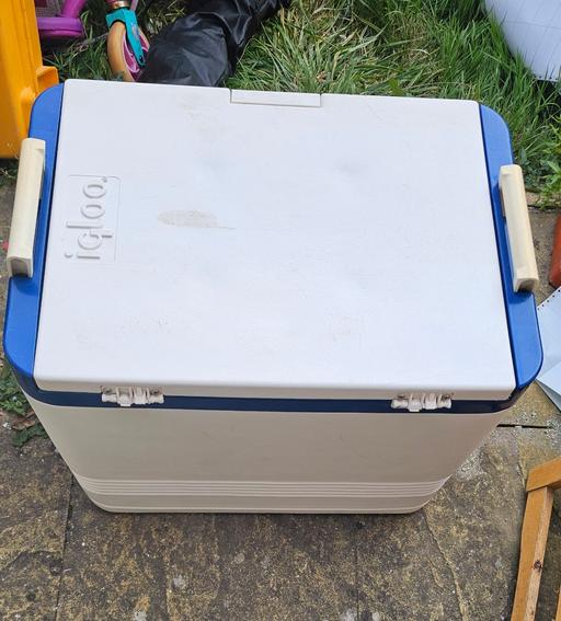 Buy & Sell Sands End South West London - Photos for Igloo electric cool mate 36
