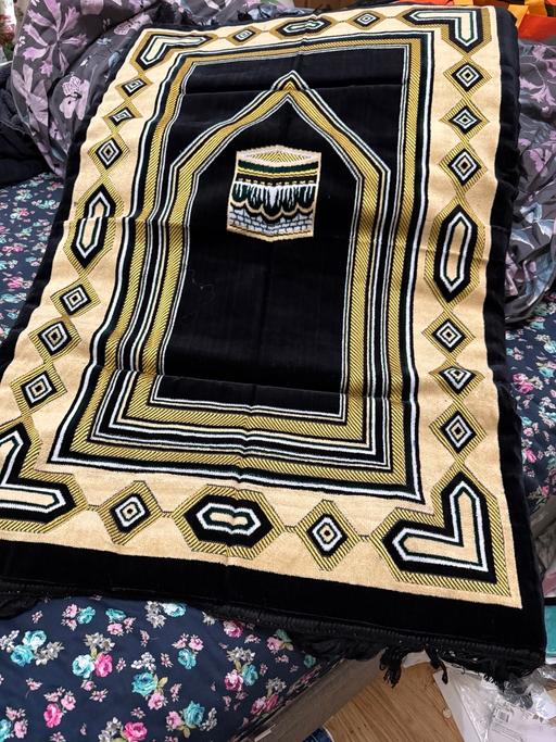 Buy & Sell Notting Hill West London - Photos for PRAY MAT EXTRA LARGE VELVET WITH MEMORY FOAM