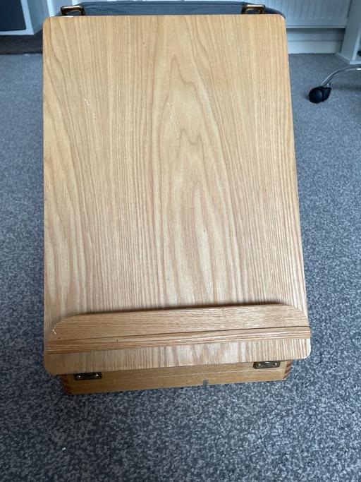 training West Bromwich Sandwell - Photos for Wooden easel