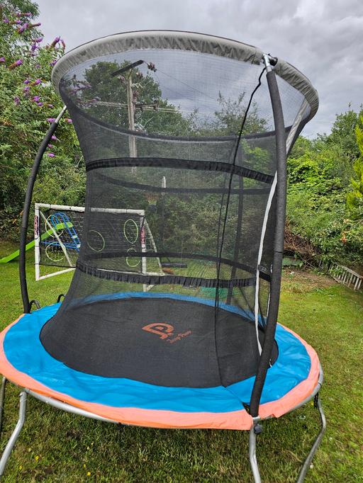Buy & Sell Bluebridge Industrial Estate Braintree - Photos for 8ft trampoline