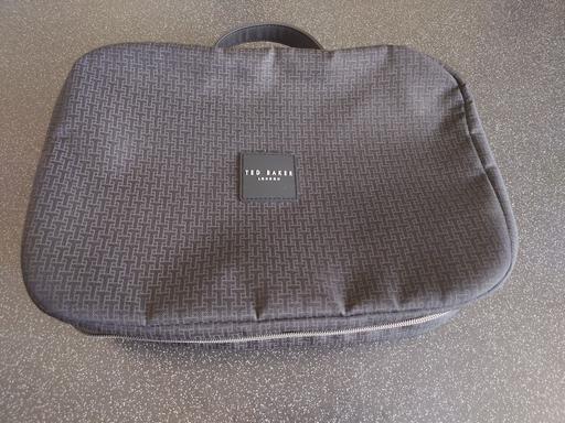 Buy & Sell Woodthorpe Charnwood - Photos for Ted Baker wash bag