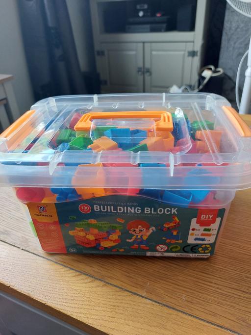 Buy & Sell Intake Doncaster - Photos for bricks in carry box