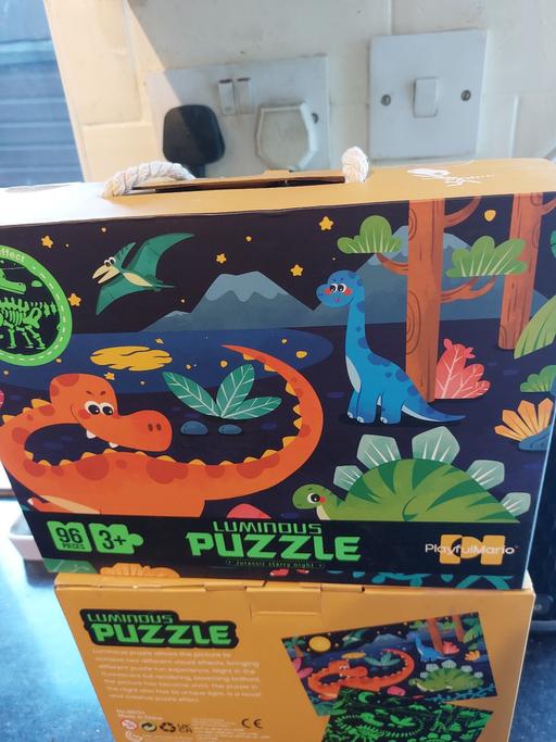 Buy & Sell Intake Doncaster - Photos for luminous Dino jigsaw