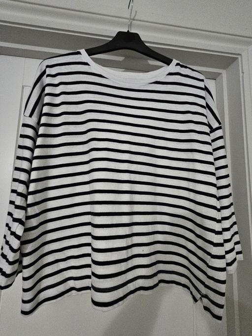 Buy & Sell Weston Point Halton - Photos for Size M ladies MATALAN tshirt