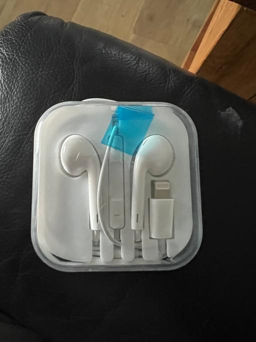 Buy & Sell Wingate County Durham - Photos for I phone ear phones