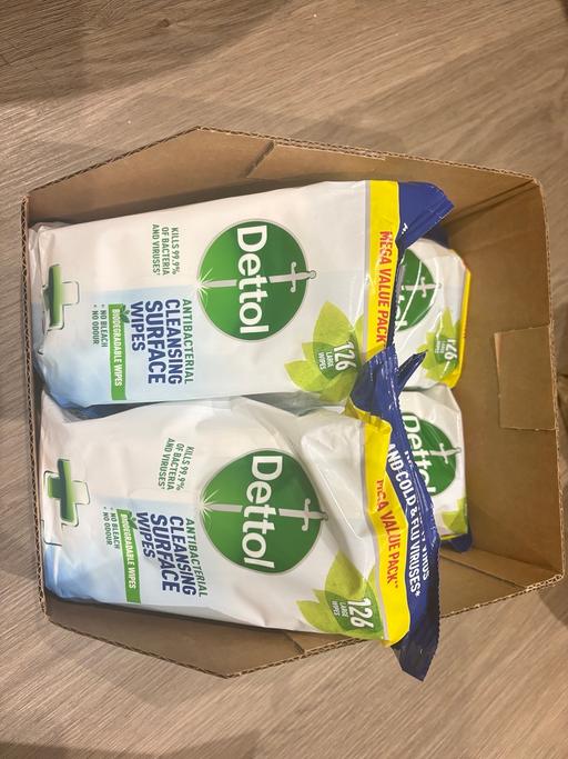 Buy & Sell Nine Elms South West London - Photos for 4 packs Dettol Surface Cleaning Wipes