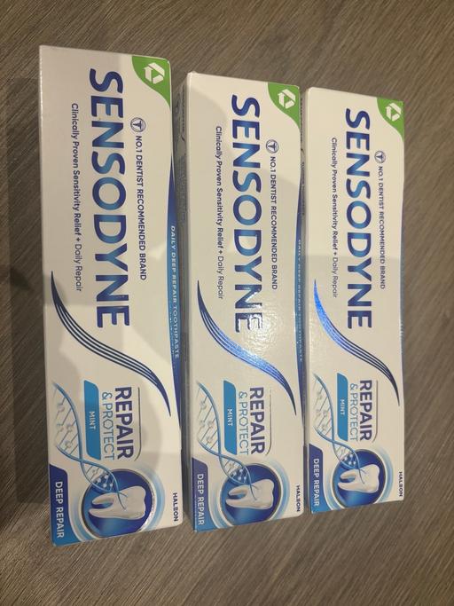Buy & Sell Battersea South West London - Photos for Sensodyne Toothpaste