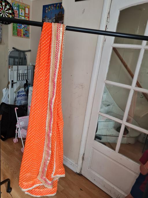 Buy & Sell Heston South West London - Photos for chunni trandional item