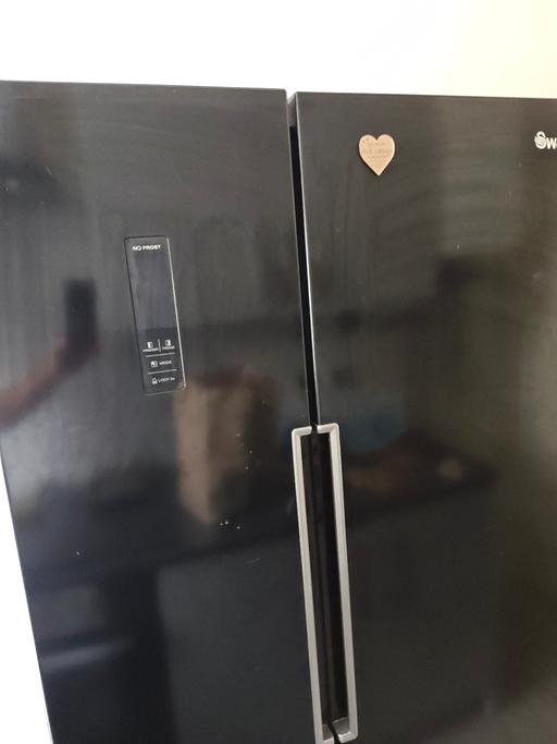 Buy & Sell West Bowling Bradford - Photos for swan fridge freezer