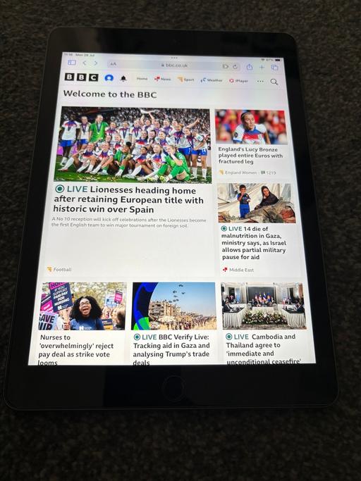 Buy & Sell Yardley Birmingham - Photos for iPad 6th Gen - WiFi / 32GB / Space Grey