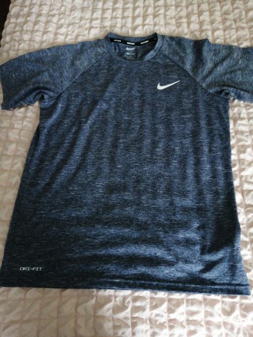 Buy & Sell Wednesfield Wolverhampton - Photos for Men's DRi-FIT top size *S*
