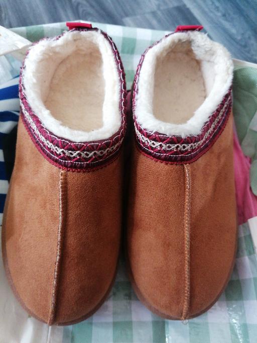 Buy & Sell Walsall West Midlands - Photos for slippers size 6