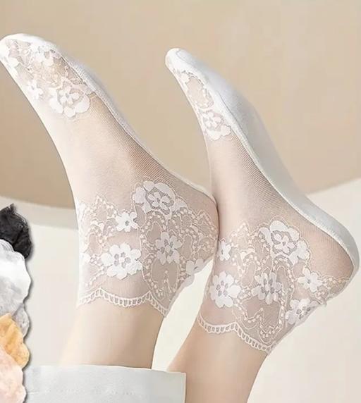 Buy & Sell Wednesfield Wolverhampton - Photos for REDUCED 5 pairs of lace socks size 3-4