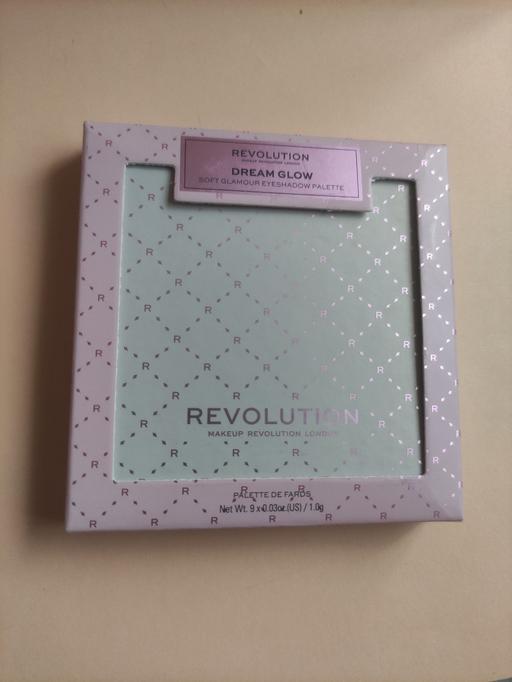 Buy & Sell Grafton Street Industrial Estate West Northamptonshire - Photos for Brand new Revolution eyeshadow palette