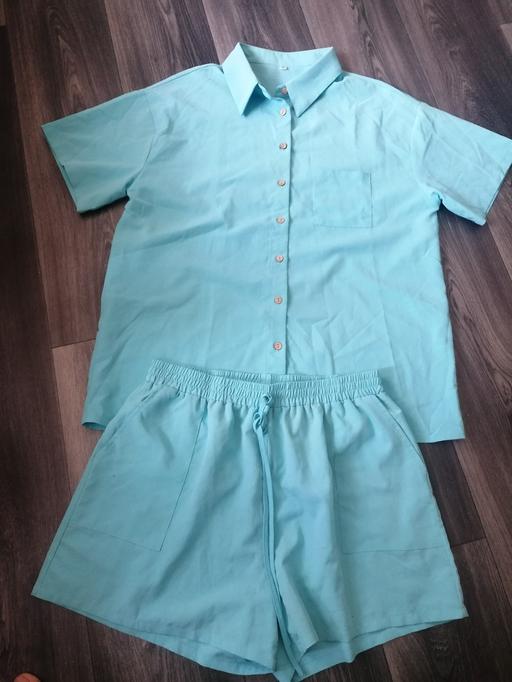 Buy & Sell Leamore Walsall - Photos for women's blouse and shorts