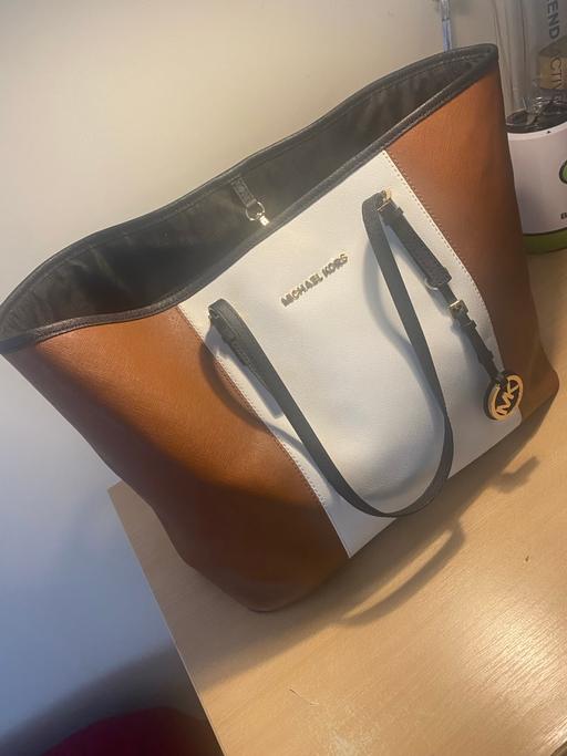 Buy & Sell Beckenham Bromley - Photos for Brand new Michael kors leather tote bag