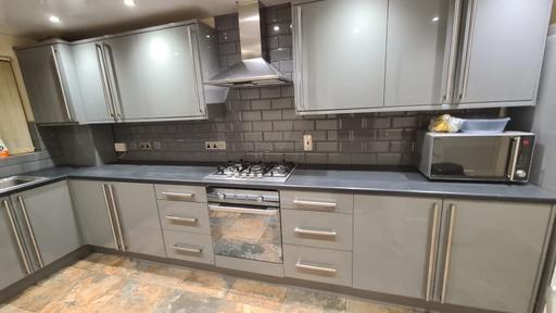 Buy & Sell - Photos for Kitchen Fitter