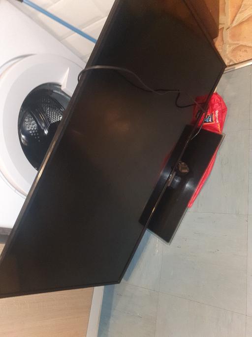 Buy & Sell Gornal Wood Dudley - Photos for Bush LED 40 inch TV , Spares or Repair ,Clean