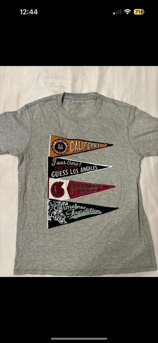 Buy & Sell Greenford Ealing - Photos for Guess t shirt