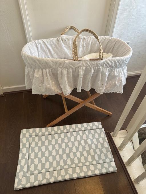 Buy & Sell Great Bridge Sandwell - Photos for Moses basket with cloud changing mat