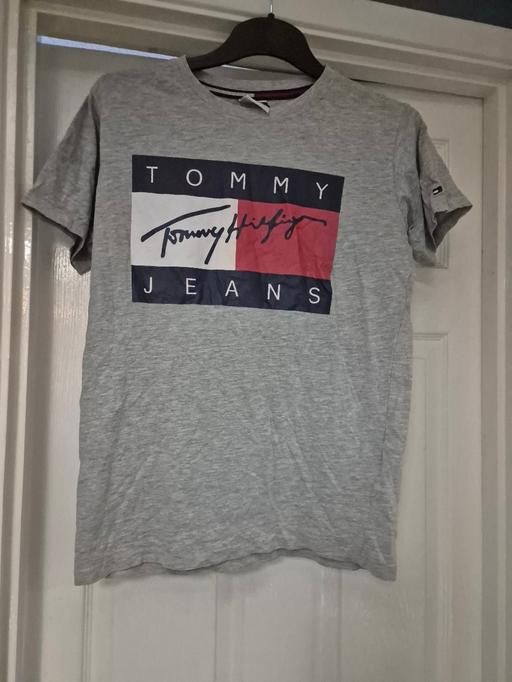 Buy & Sell Yeadon Leeds - Photos for Tommy Jeans T Shirt