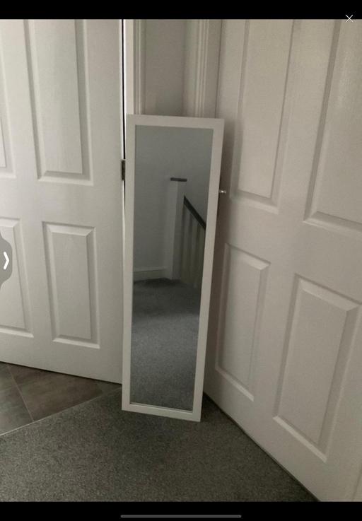 Buy & Sell Telford Way Industrial Estate North Northamptonshire - Photos for White wood frame full length mirror