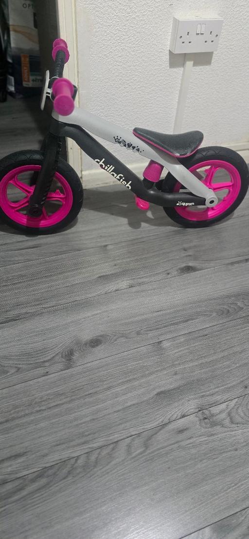 Buy & Sell Upper Holloway North London - Photos for Chillafish bmxie pink balance bike