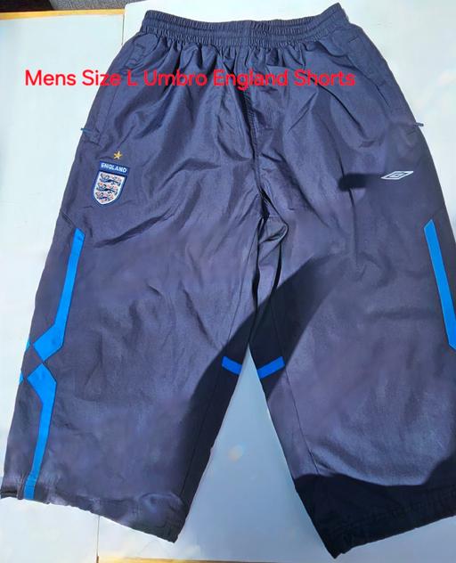 Buy & Sell Heath Hayes Cannock Chase - Photos for Mens Umbro England Navy Short Size L Knee Len