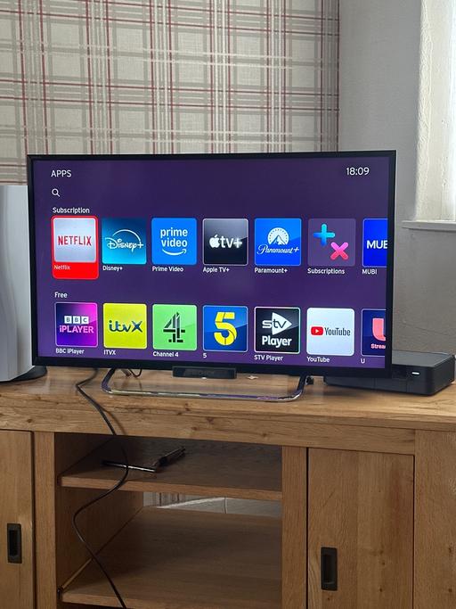 Buy & Sell Longley Sheffield - Photos for 32” Sony tv