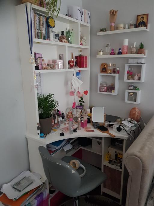 Buy & Sell Beckton East London - Photos for Corner computer desk