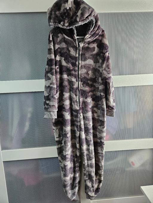 Buy & Sell Weston Point Halton - Photos for Age 7-8 JEFF & CO onesie