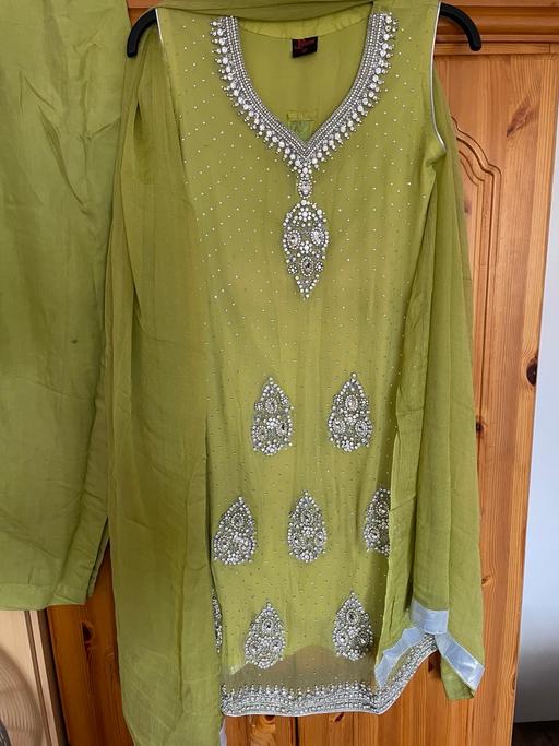 Buy & Sell Carlton Gedling - Photos for Party wear size S 3 piece dress