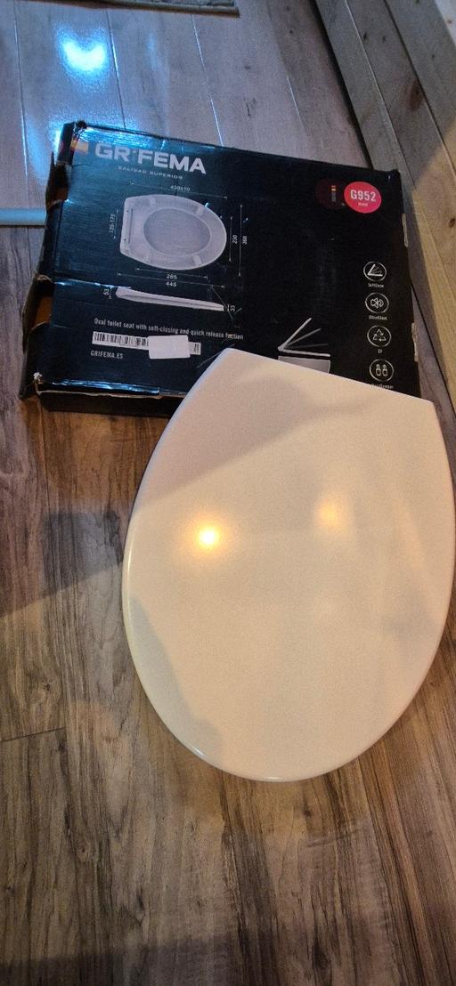 Buy & Sell Burton-on-Trent East Staffordshire - Photos for Toilet seat