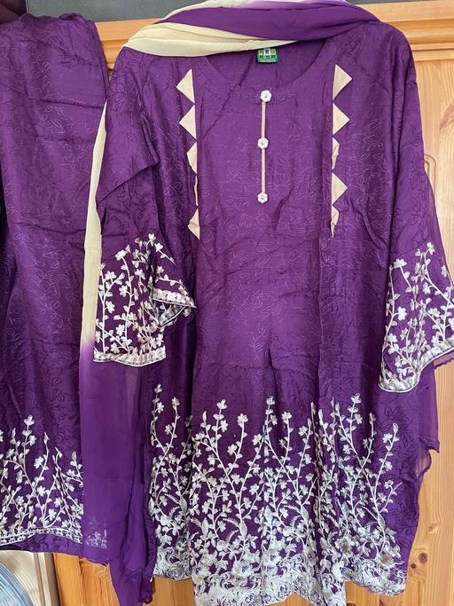Buy & Sell Carlton Gedling - Photos for 3 piece linen suit -M
