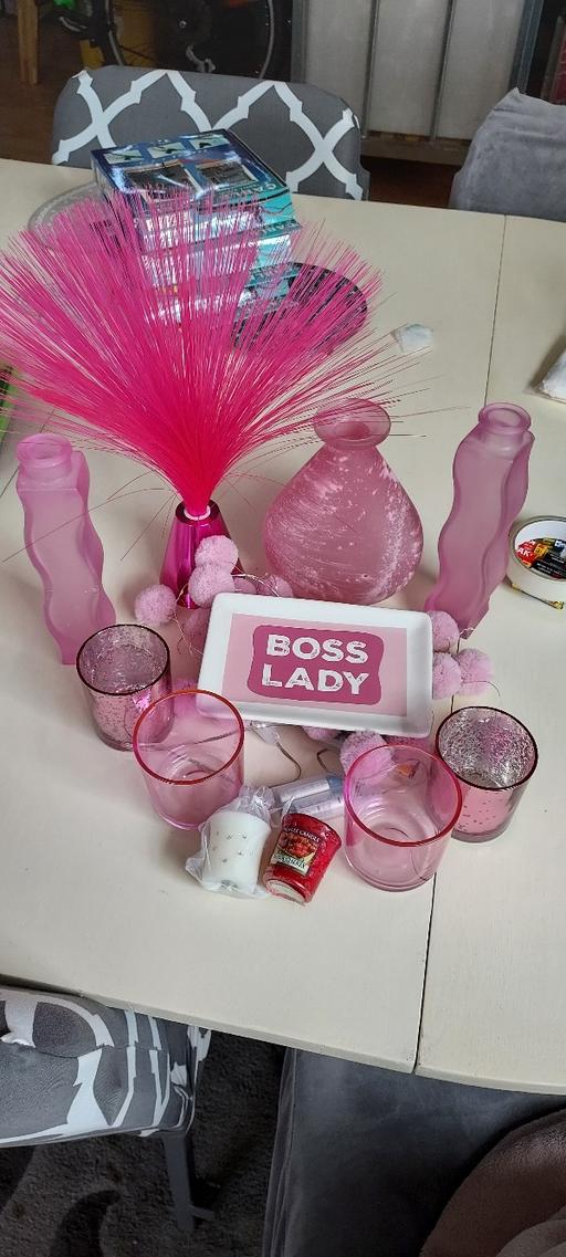 Buy & Sell Weoley Castle Birmingham - Photos for Pink bundle