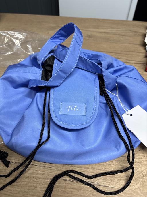 Buy & Sell Duckmanton Chesterfield - Photos for Tili XL drawstring bucket bag