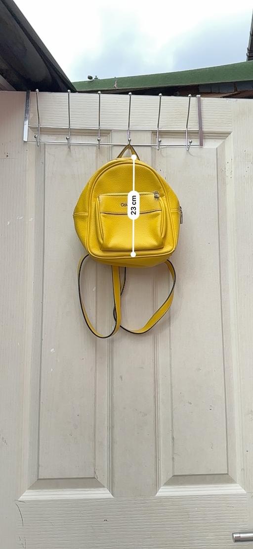 Buy & Sell Dagenham Barking and Dagenham - Photos for Calvin Klein - Mini Backpack - Yellow -