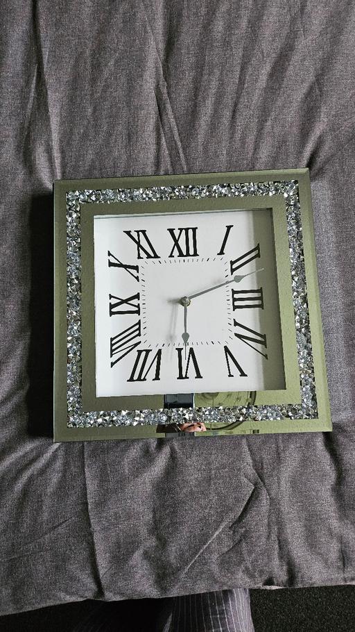 Buy & Sell Cheslyn Hay South Staffordshire - Photos for Diamonte Clock