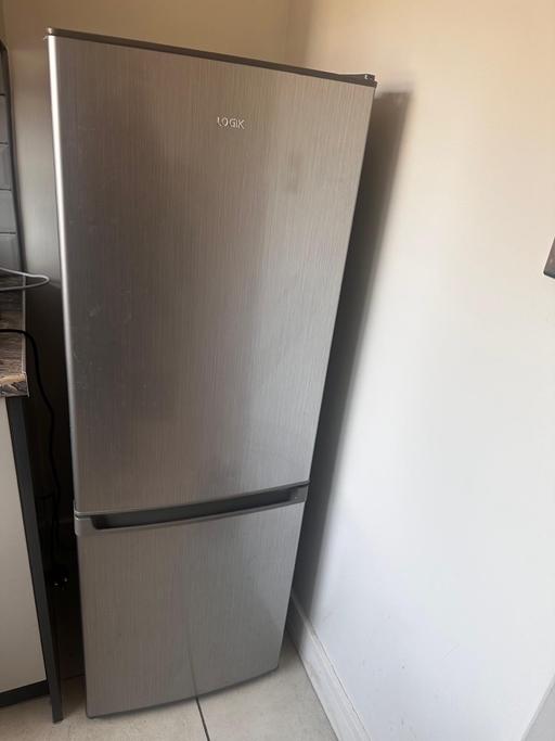 Buy & Sell Flanderwell Rotherham - Photos for Fridge freezer