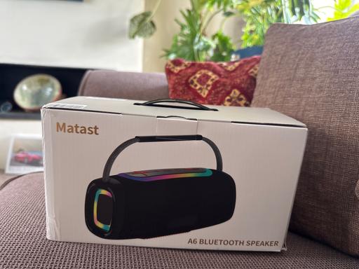 Buy & Sell Bovey Tracey Teignbridge - Photos for Awesome bassy Bluetooth speaker