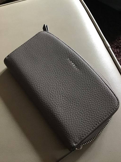 Buy & Sell Shepherd`s Bush West London - Photos for Fiorelli ladies purse
