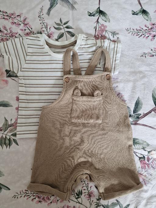 Buy & Sell Kitts Green Birmingham - Photos for Baby Short Dungarees Outfit