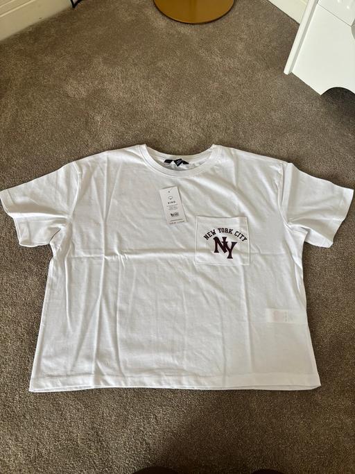 Buy & Sell Essington South Staffordshire - Photos for New look size 8 tshirt