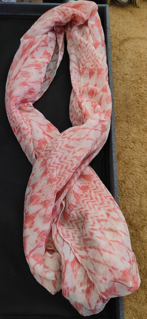 Buy & Sell Denmead Winchester - Photos for Scarf