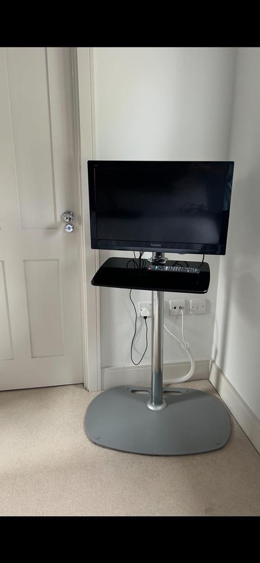 Buy & Sell Sunbury-on-Thames Spelthorne - Photos for B- TECH Flat screen floor stand & TV