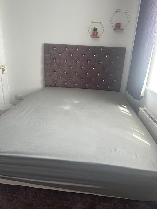 Buy & Sell Tokyngton North West London - Photos for double bed with mattress and storage 2 drawed