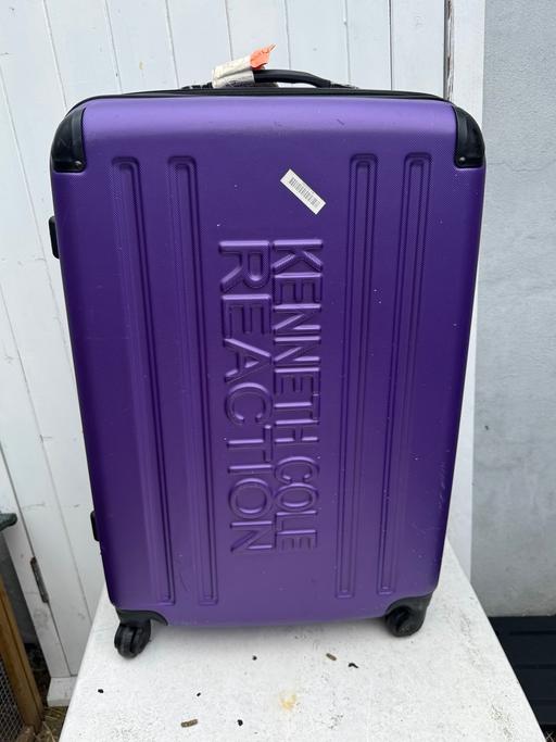 Buy & Sell Grove Park South East London - Photos for kenneth cole reactio suitcase