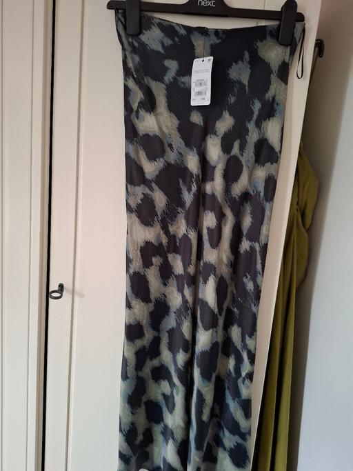 Buy & Sell Plaistow East London - Photos for Beautiful skirt